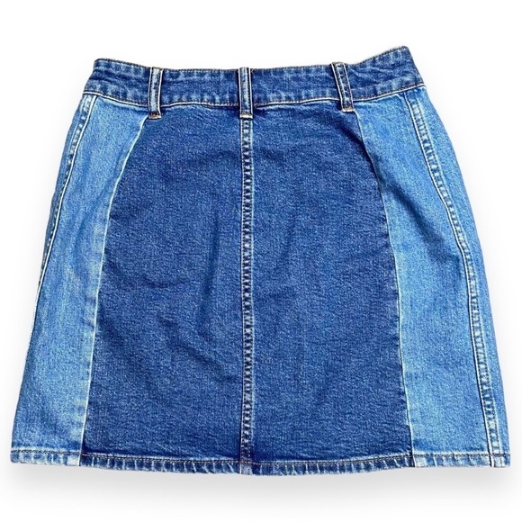 Madewell Stretch Denim Straight Mini
Skirt: Pieced Edition - Size 25/2 - Picture 3 of 11